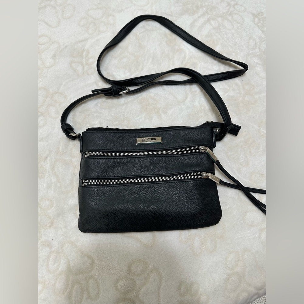 Kenneth Cole reaction crossbody
